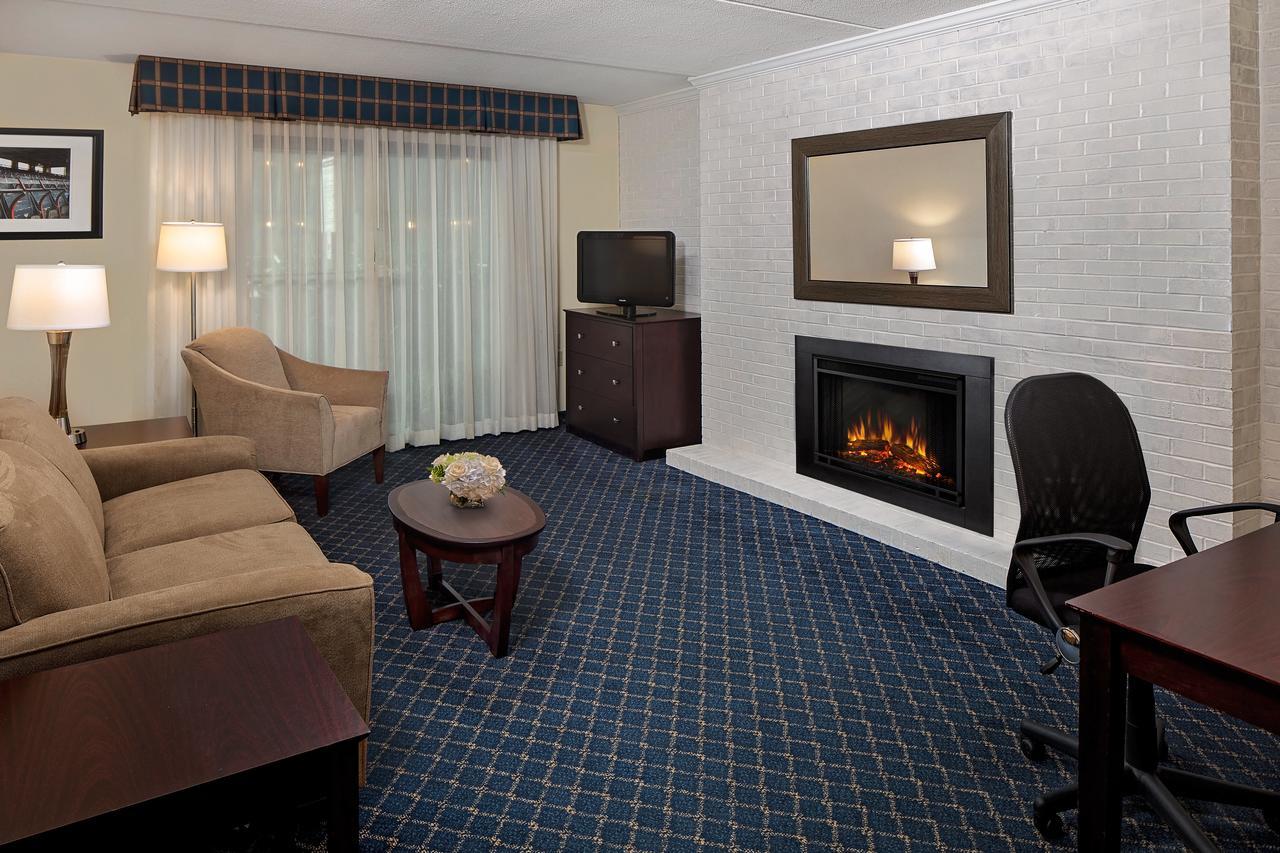 Hotel Boxboro Regency Boxborough Exteriér fotografie